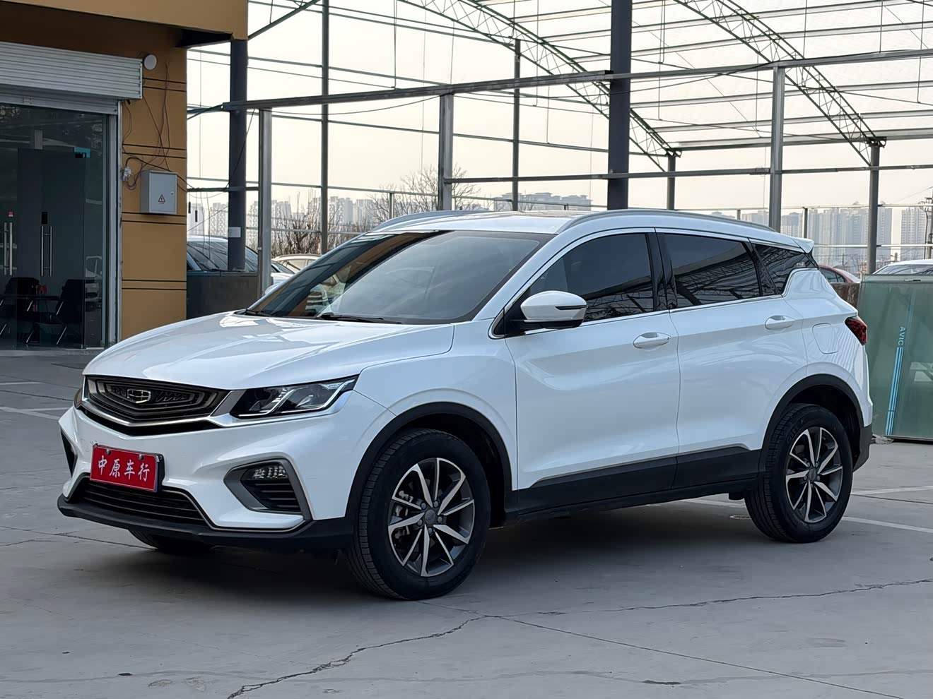 GEELY Coolray 2021 car image 