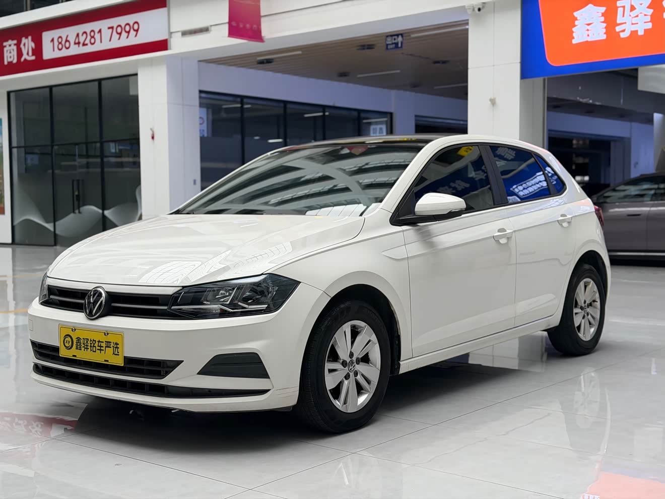 Volkswagen Polo 2021 immagine di auto 