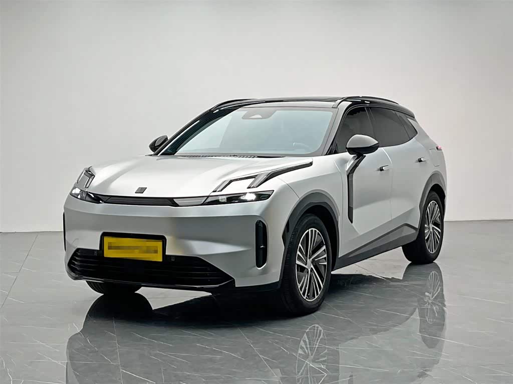 Lynk & Co 08 EM-P 2024 car image 