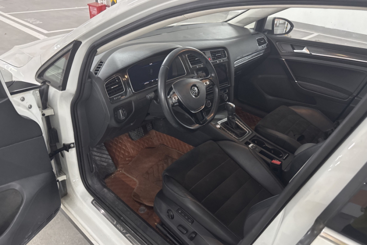 Volkswagen Golf 2019 #13 Volkswagen Golf 2019 car image #13