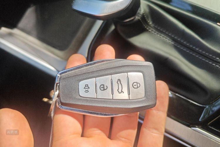 GEELY Emgrand 2024 car image #10