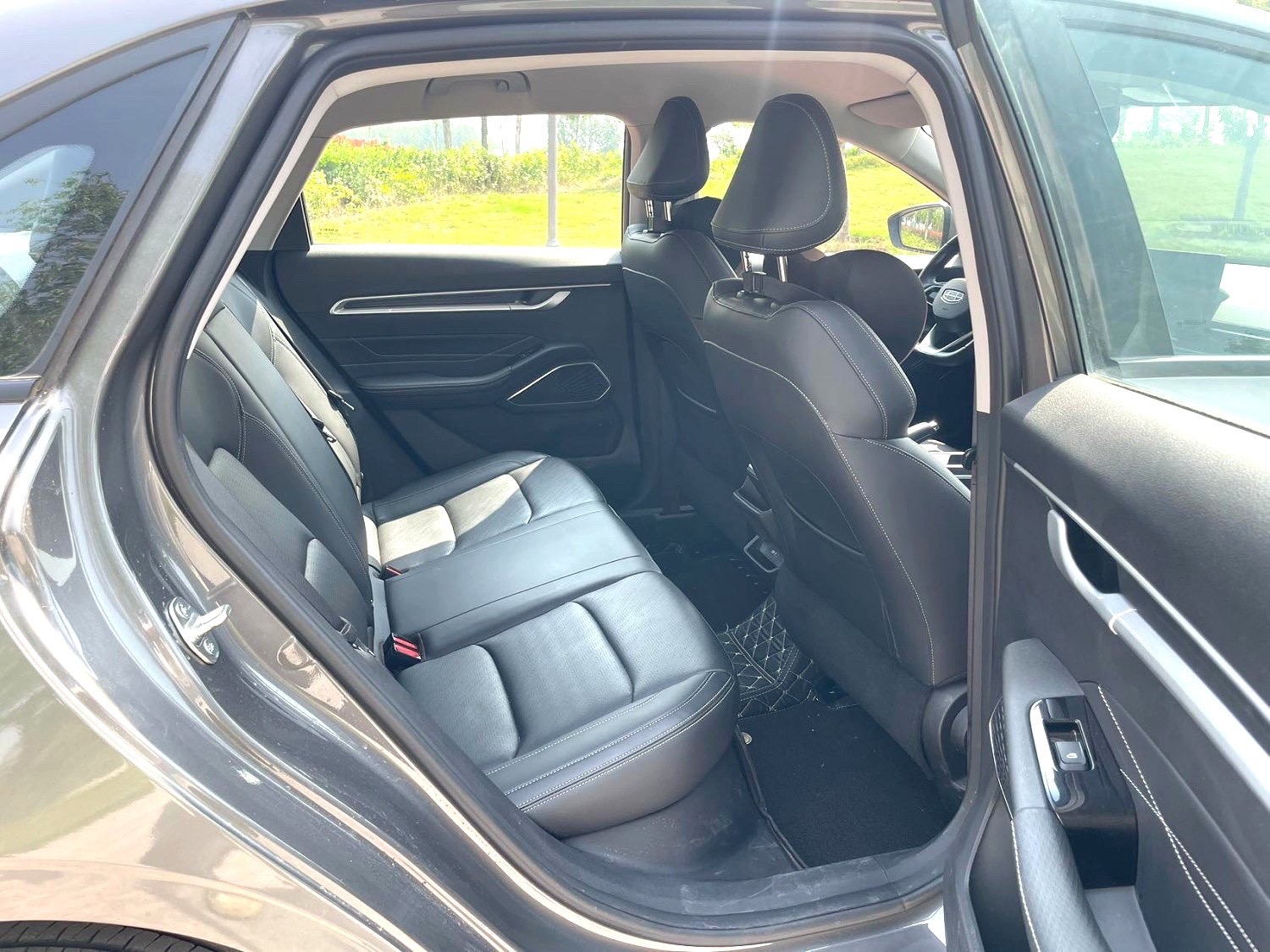 GEELY Emgrand 2023 immagine di auto #11