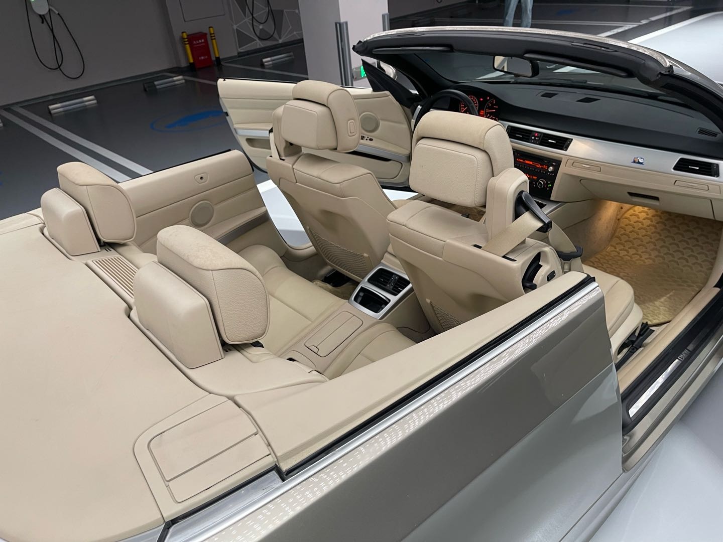 BMW 3 Series (Imported) 2012 car image #12