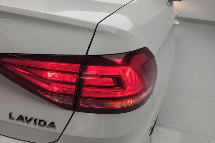 Volkswagen Lavida 2020 imagen de coche #8