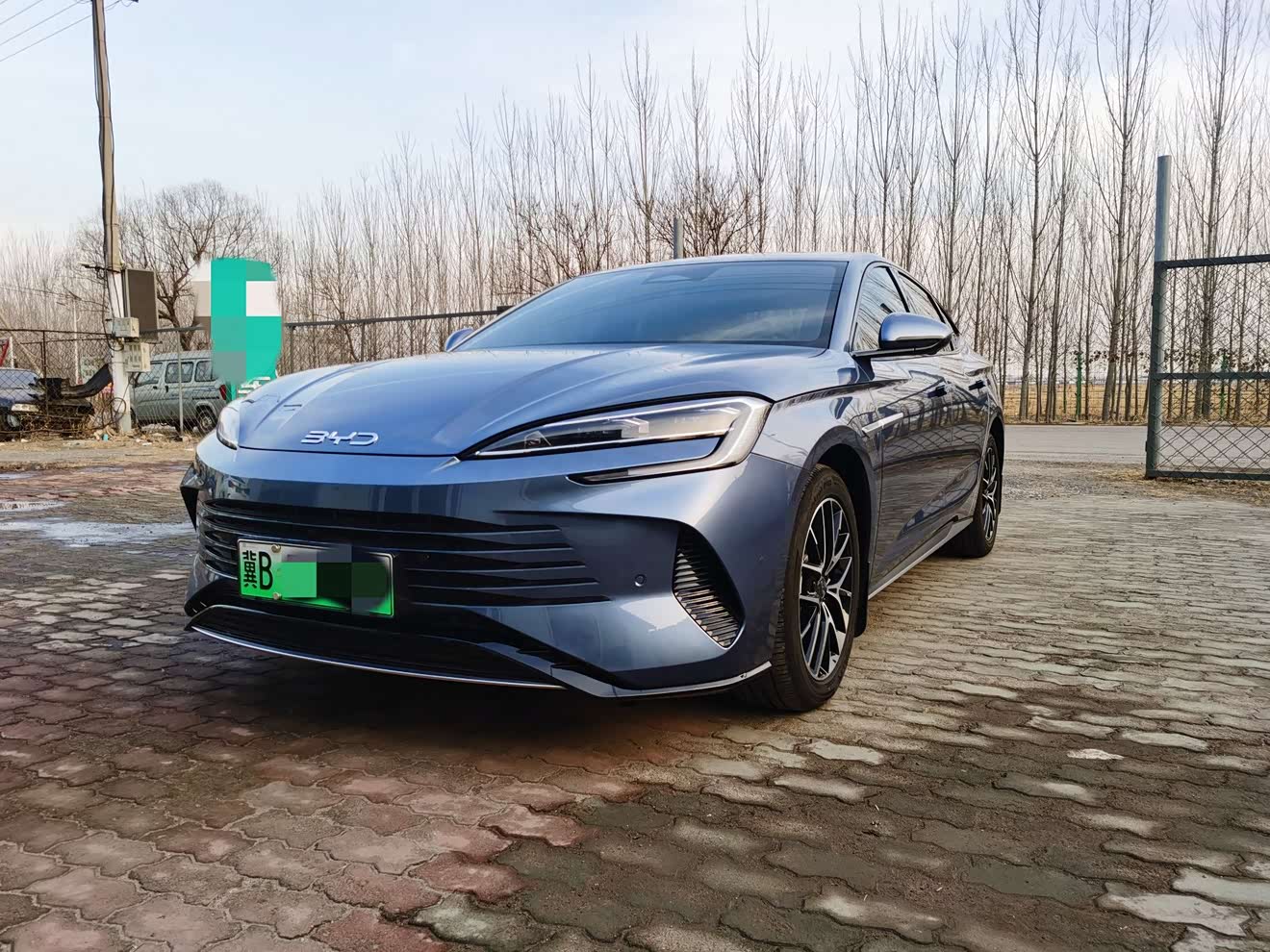 BYD Seal 07 DM-i 2024 imagem de carro 