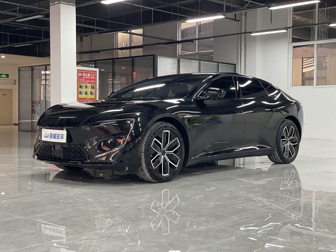 Avatr 12 2024 Avatr 12 2024 car image