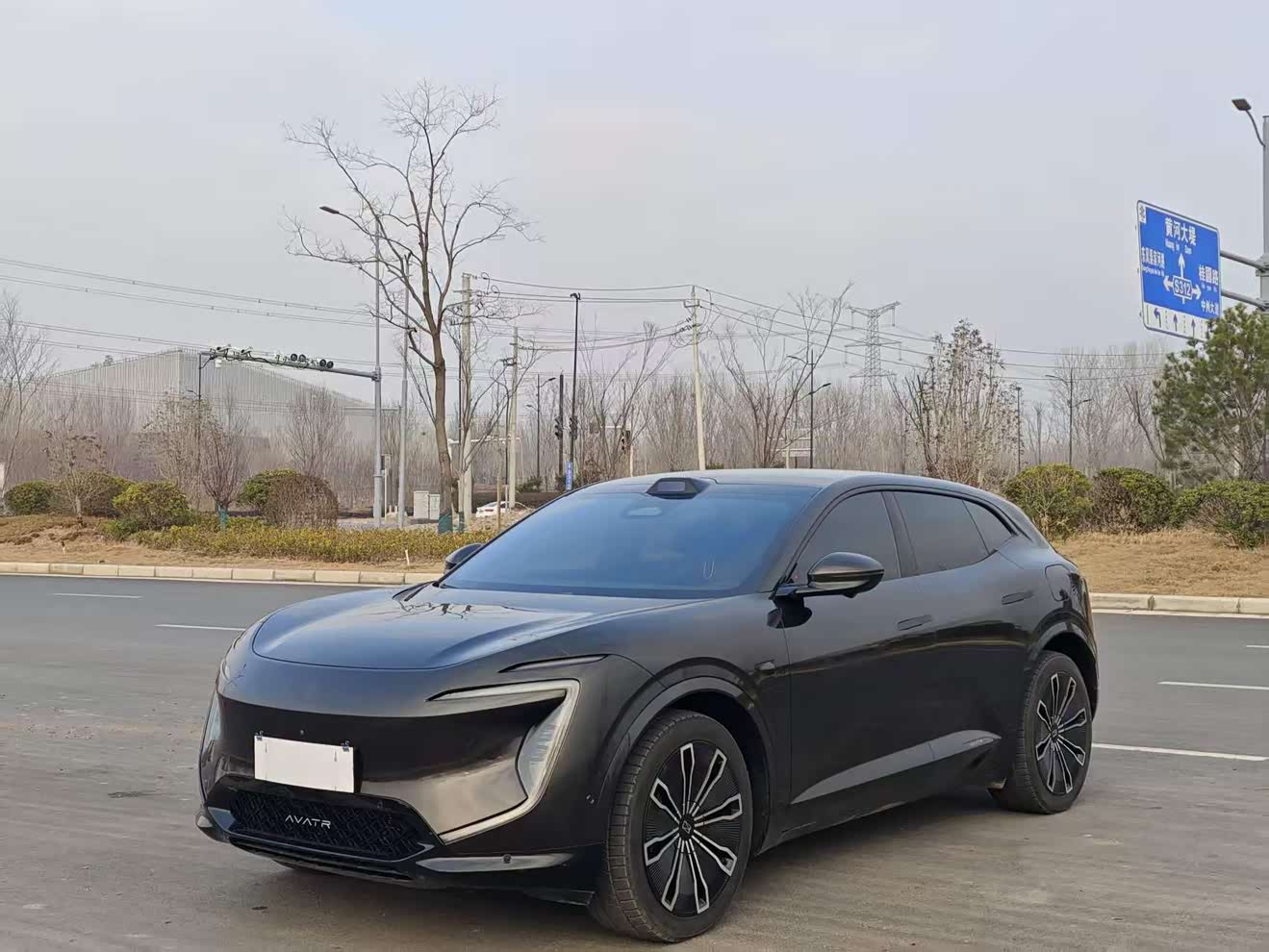 Avatr 07 2025 immagine di auto 