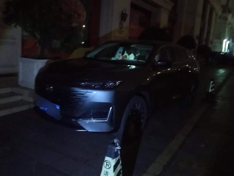 Changan UNI-K 2023 car image 