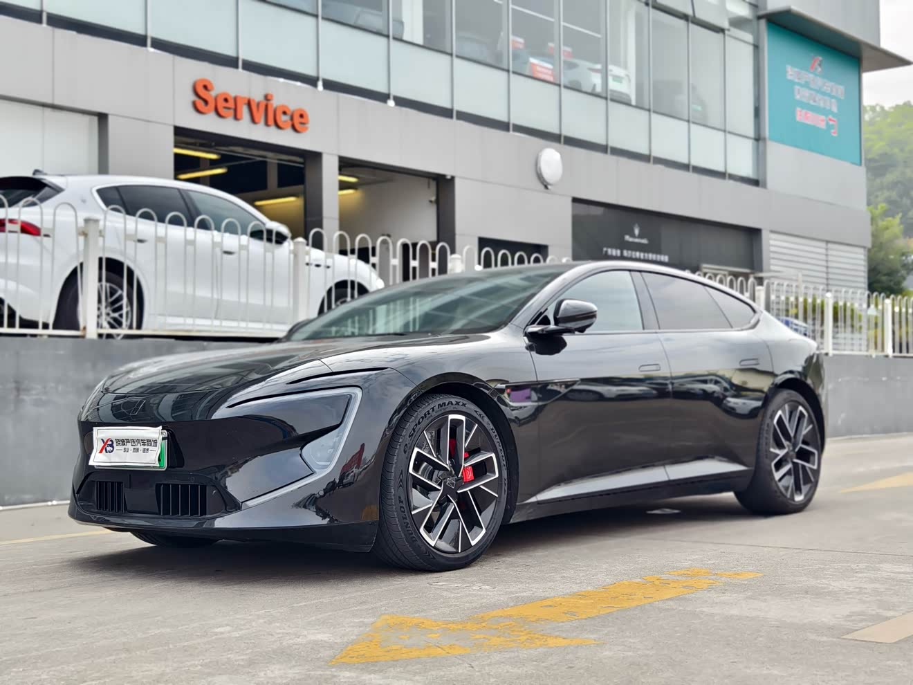 Avatr 12 2024 Avatr 12 2024 car image