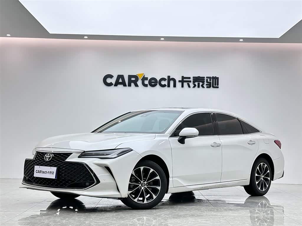 Toyota Avalon 2023 car image 