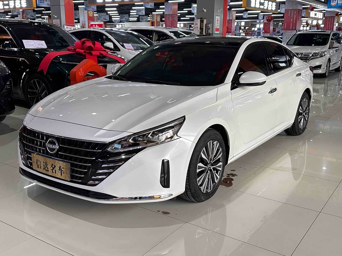 Nissan Teana 2025 汽车图片 
