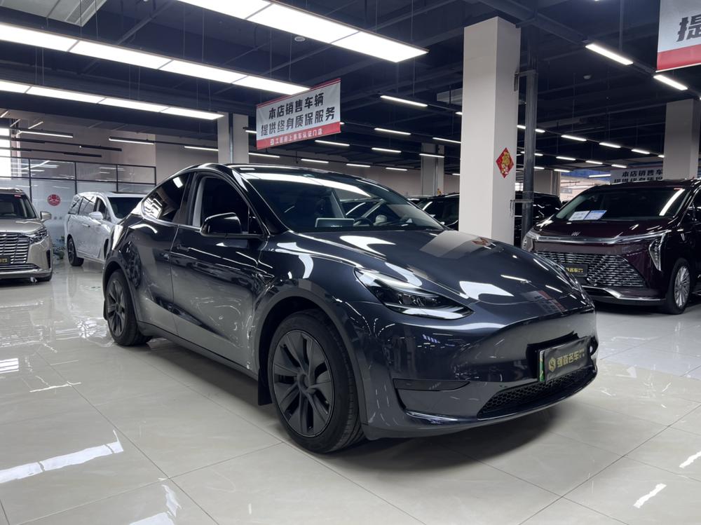 Tesla Model Y 2024 #3 Tesla Model Y 2024 immagine di auto #3