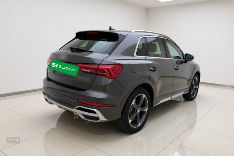 Audi Q3 2020 car image #7