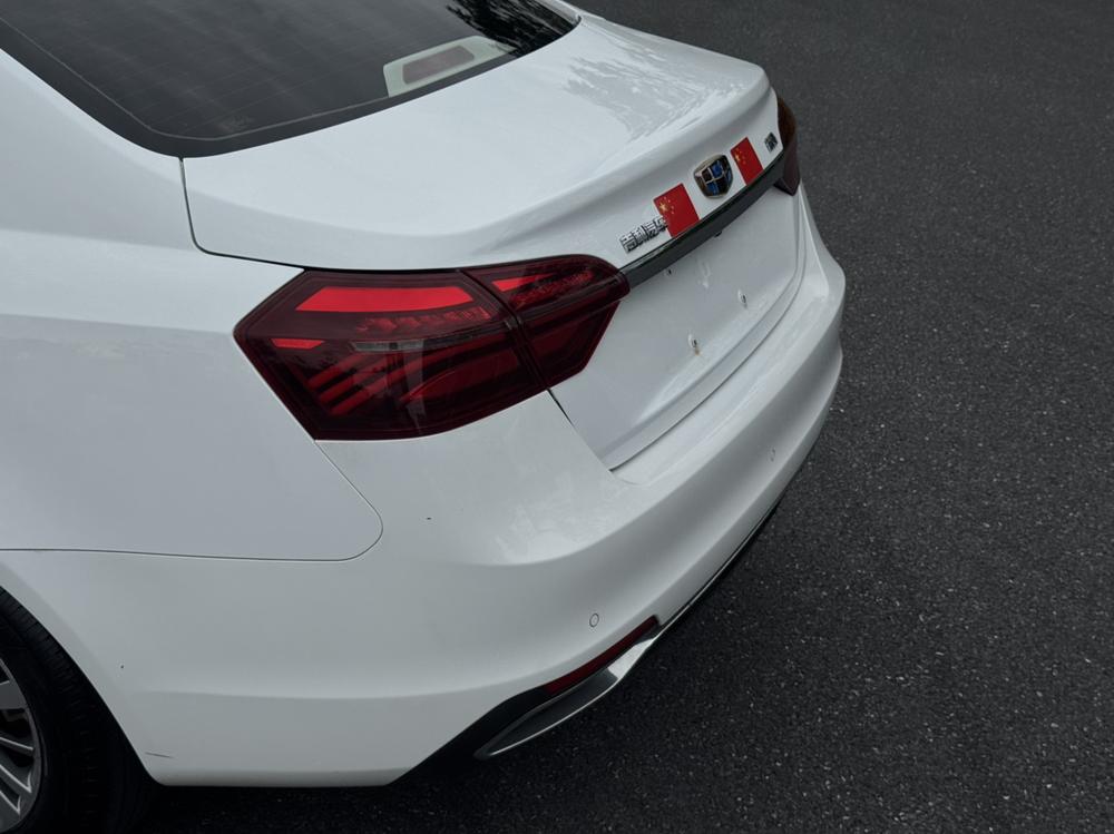 GEELY Emgrand 2018 #16 GEELY Emgrand 2018 car image #16