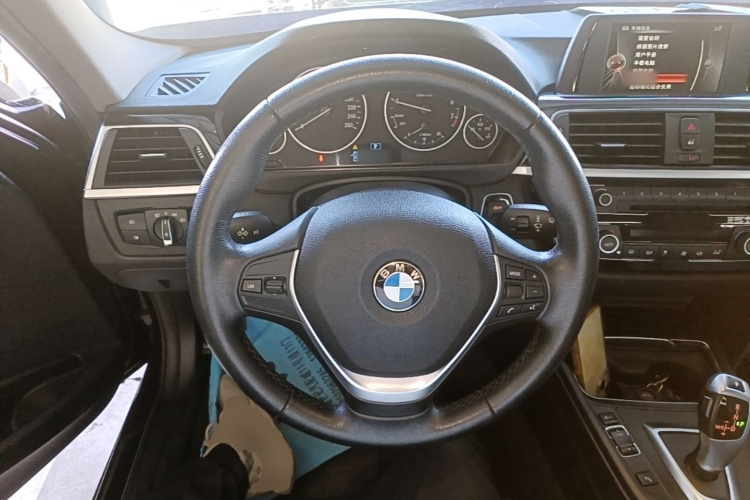 BMW 3 Series 2017 #11 BMW 3 Series 2017 car image #11