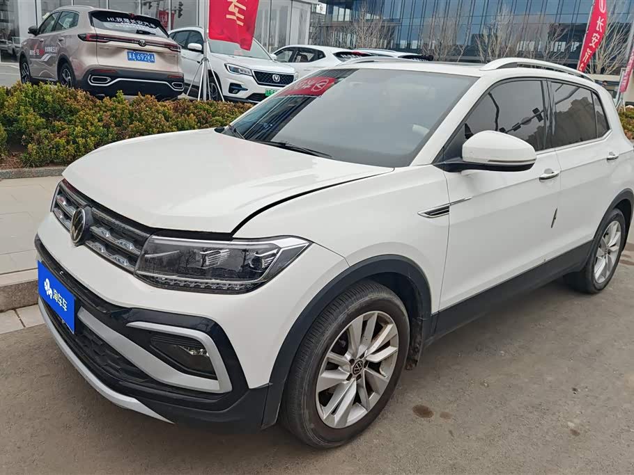Volkswagen T-Cross 2021 immagine di auto 