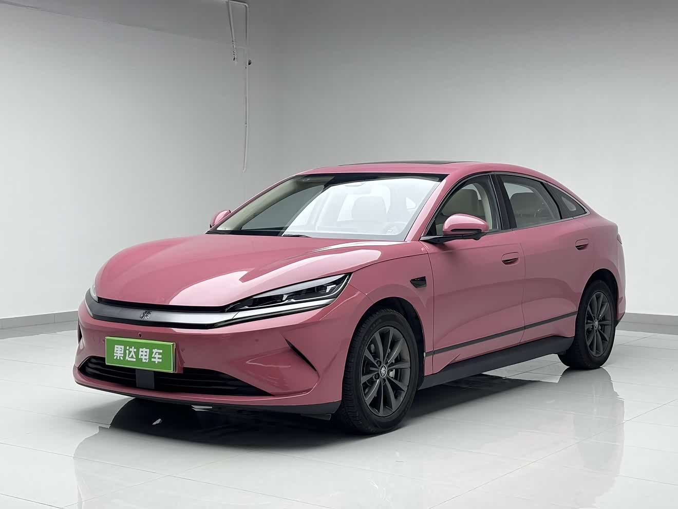 BYD Qin L 2025 immagine di auto 