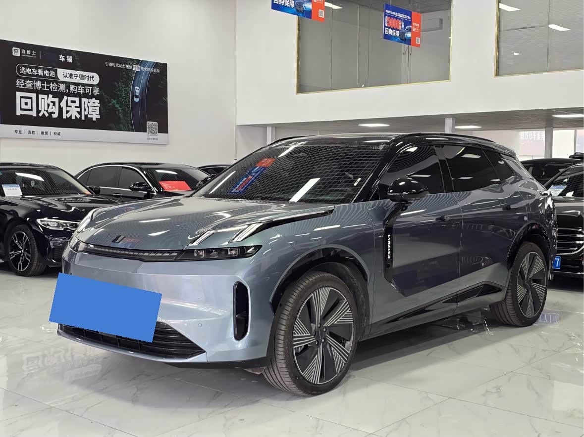 Lynk & Co 08 EM-P 2025 Lynk & Co 08 EM-P 2025 car image