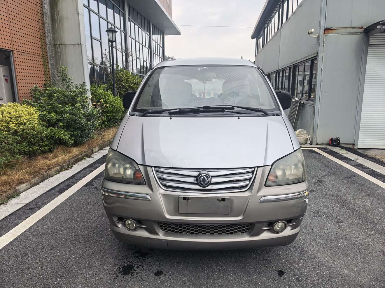 Forthing Lingzhi 2013 汽车图片 