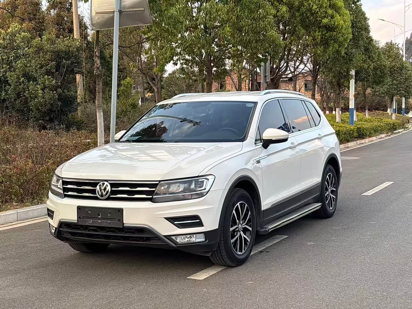 Volkswagen Tiguan L 2018 car image 