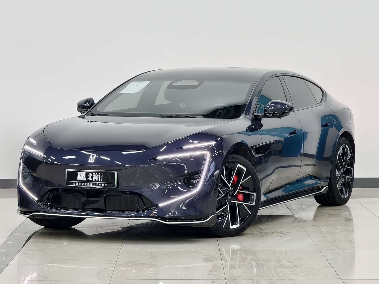 Avatr 12 2023 immagine di auto 