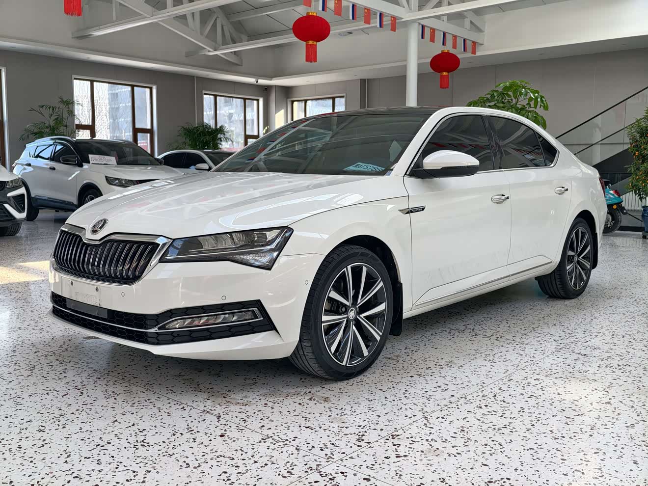 Skoda Superb 2022 汽车图片 