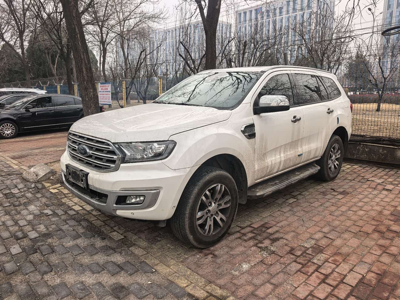 Ford Everest 2019 صورة سيارة 