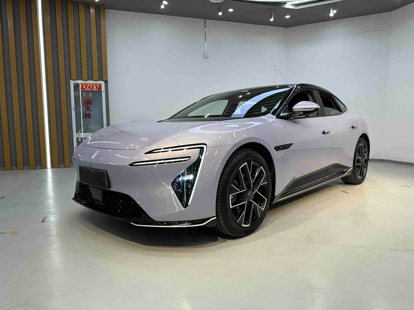 Avatr 06 2025 imagem de carro 