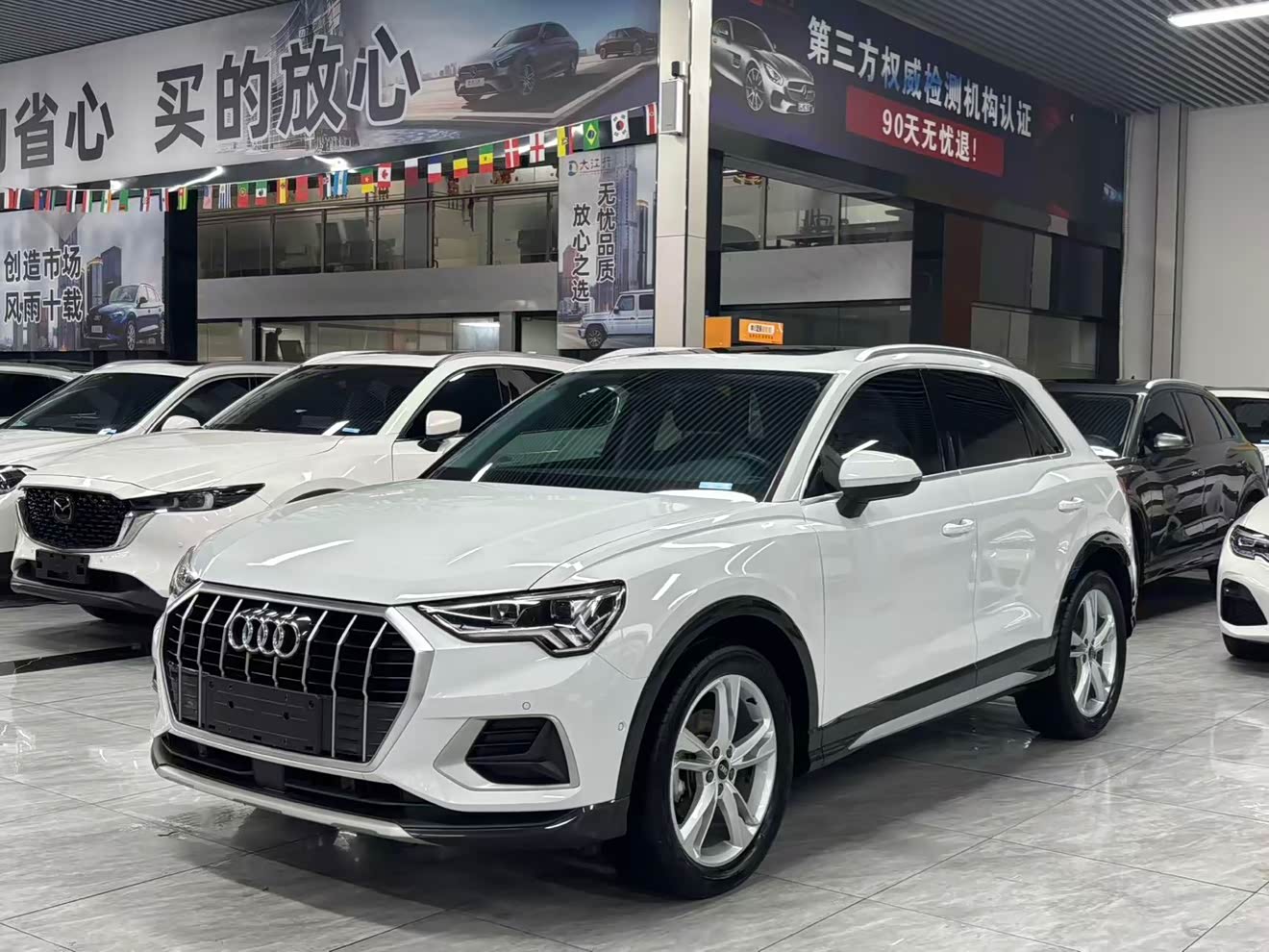 Audi Q3 2021 car image 