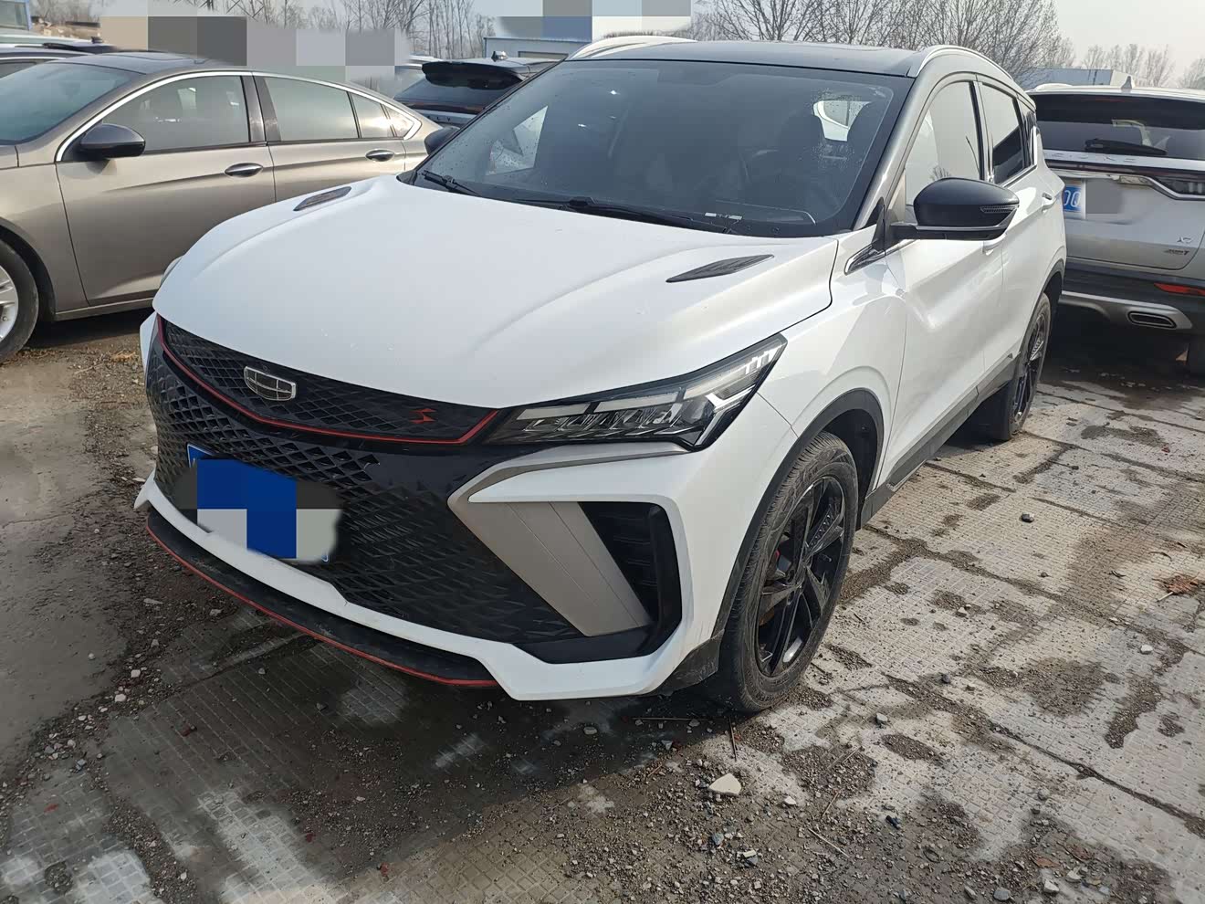 GEELY Coolray 2023 immagine di auto 