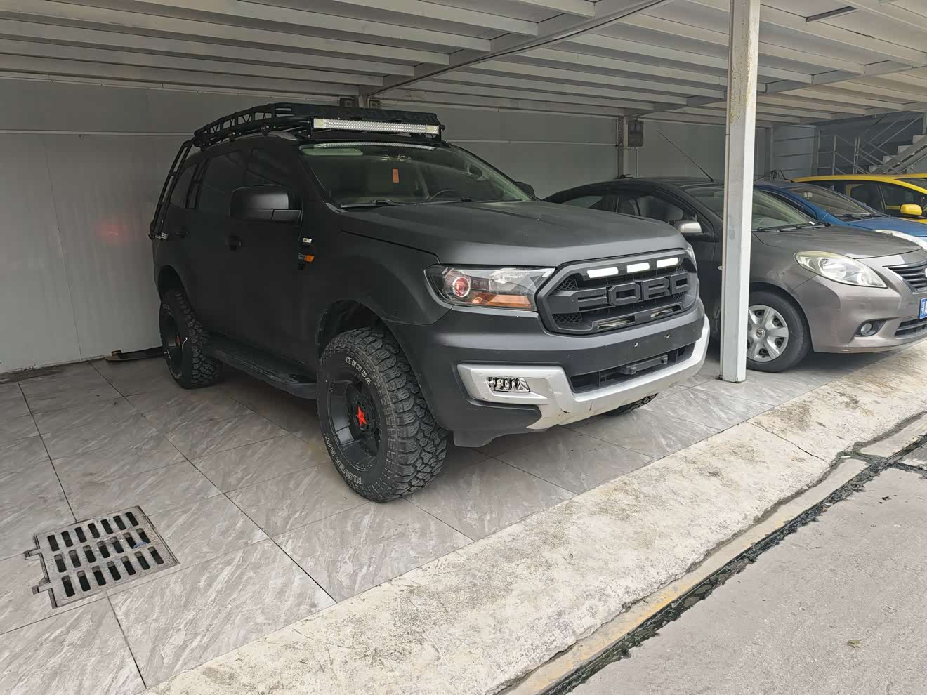 Ford Everest 2017 car image 