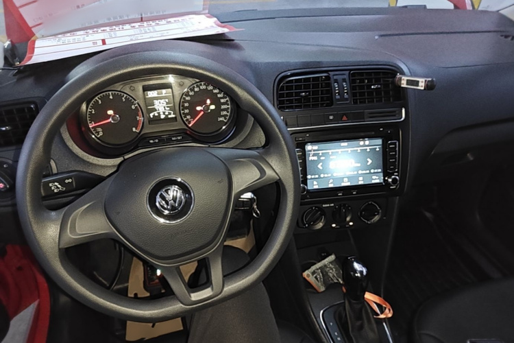 Volkswagen Polo 2017 #10 Volkswagen Polo 2017 car image #10