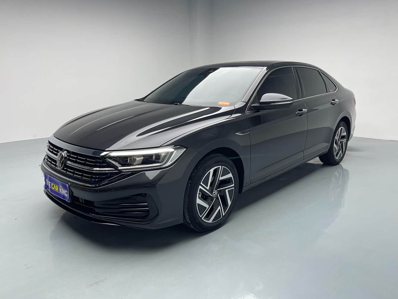 Volkswagen Sagitar 2023 صورة سيارة 