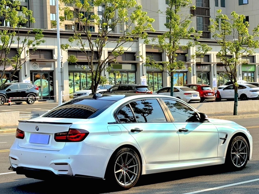 BMW 3 Series 2018 #7 BMW 3 Series 2018 car image #7