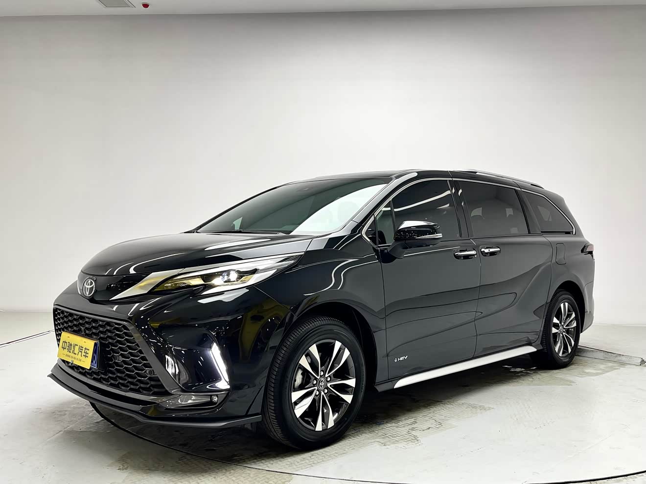 Toyota Granvia 2024 imagem de carro 