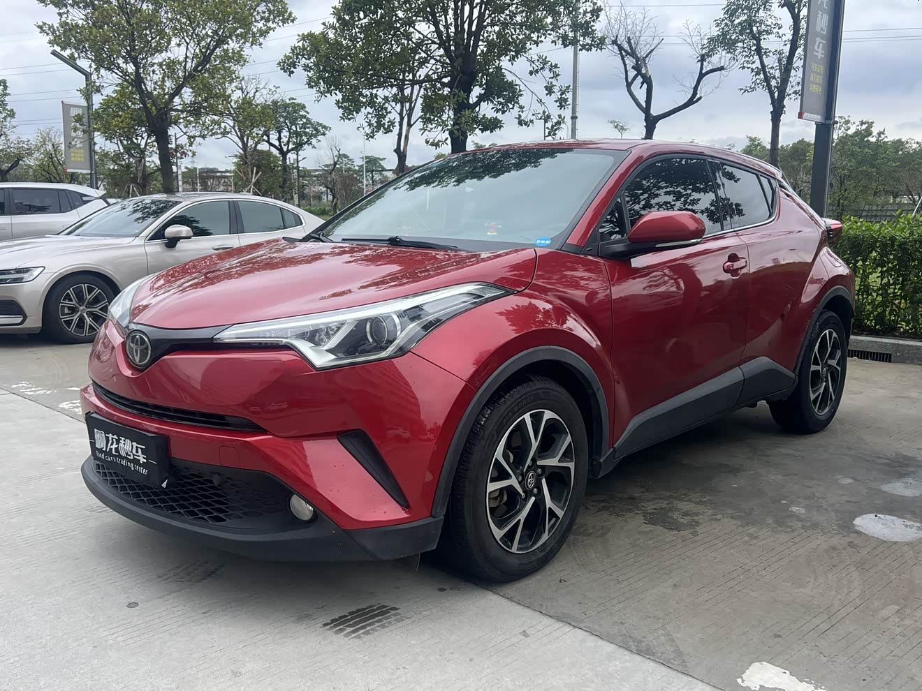 Toyota C-HR 2018 car image 