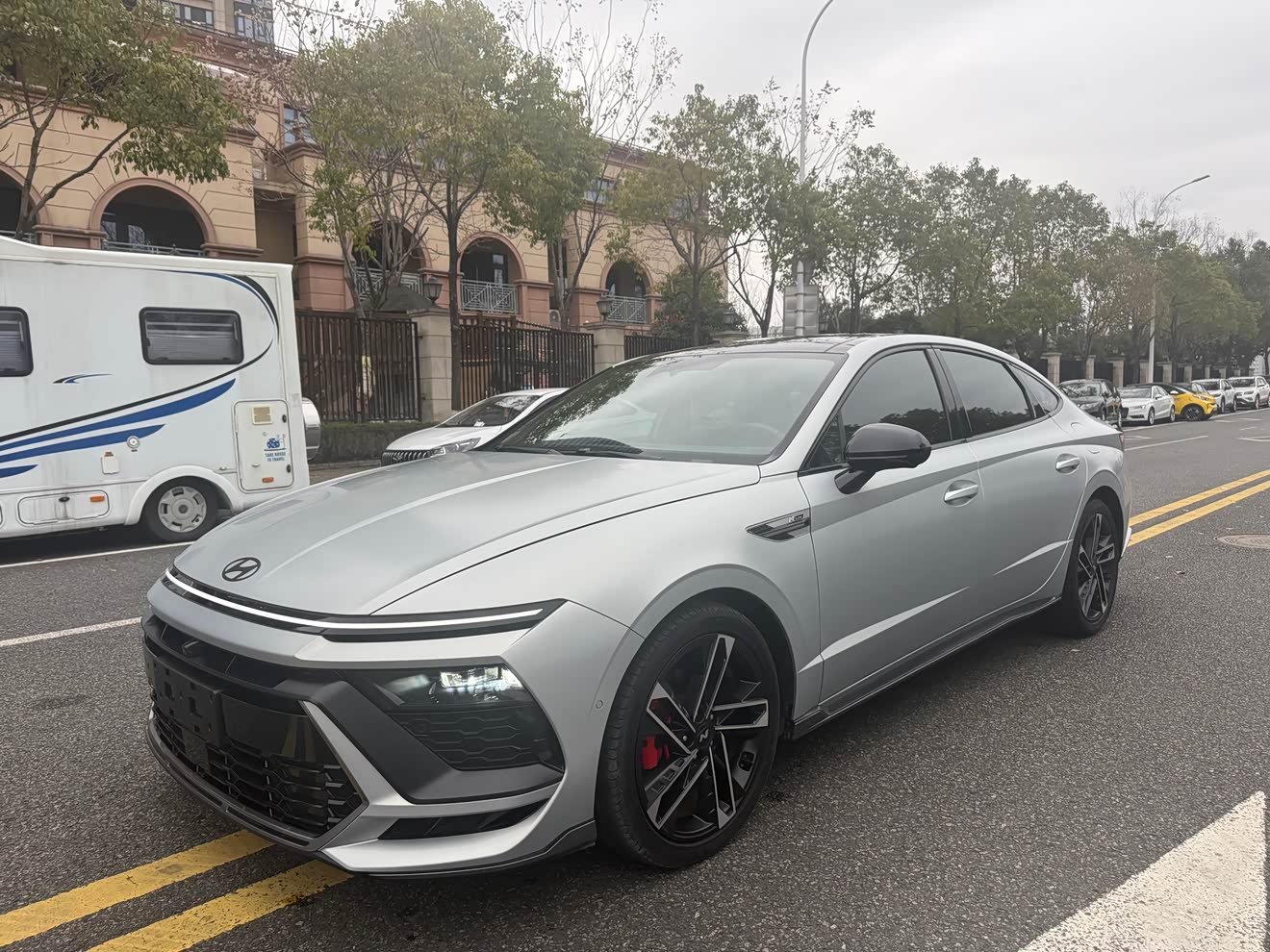 Hyundai Sonata 2024 صورة سيارة 