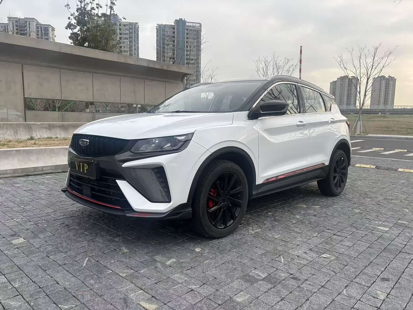 GEELY Coolray 2023 car image 