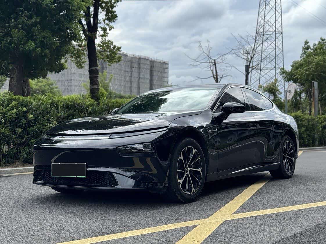 Xpeng P7 2023 汽车图片 