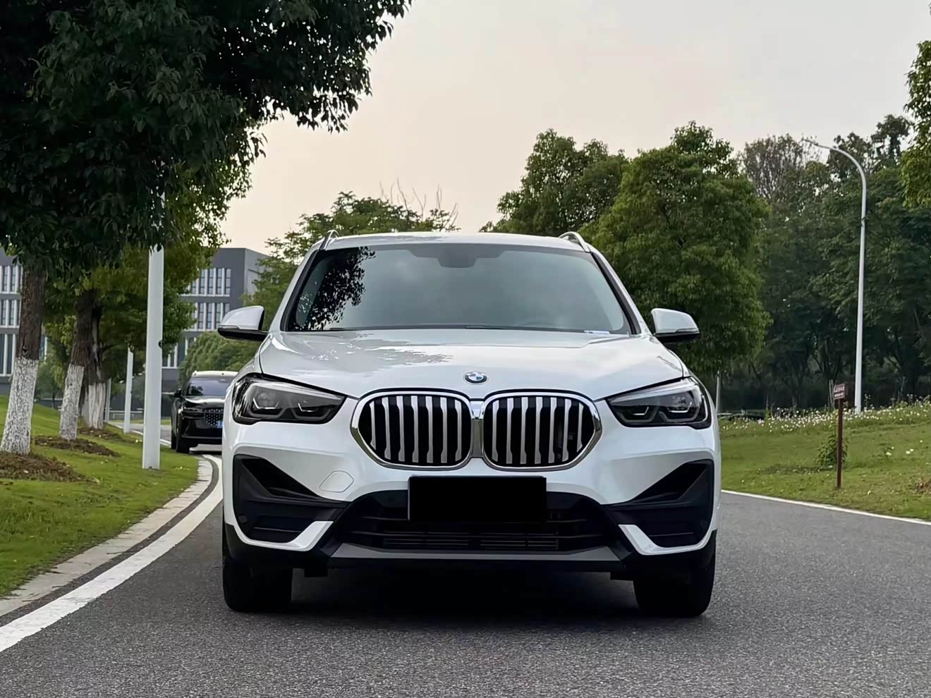 BMW X1 2020 BMW X1 2020 car image