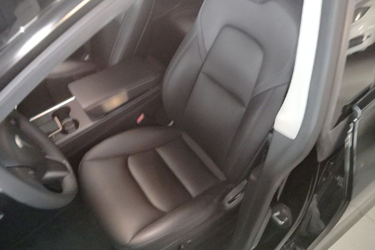 Tesla Model Y 2021 #19 Tesla Model Y 2021 car image #19