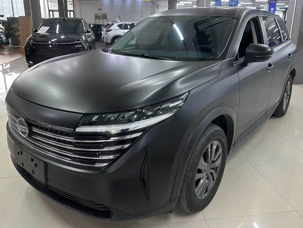 Nissan Pathfinder 2025 汽车图片 