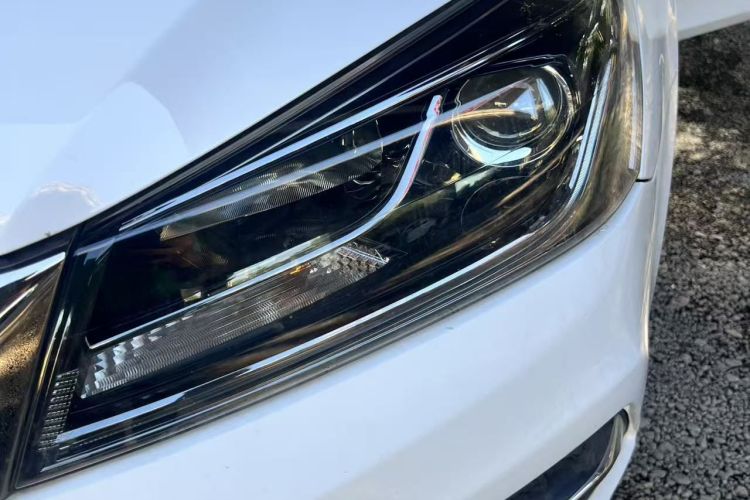 GEELY Emgrand 2019 #7 GEELY Emgrand 2019 car image #7