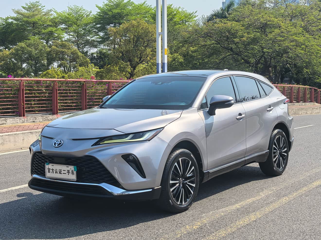 Toyota Venza 2022 汽车图片 