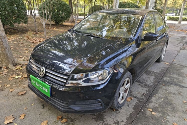 Volkswagen Santana 2017 car image #2