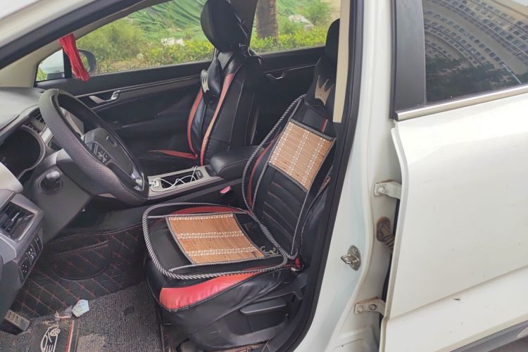 GEELY Emgrand GS 2019 صورة سيارة #16