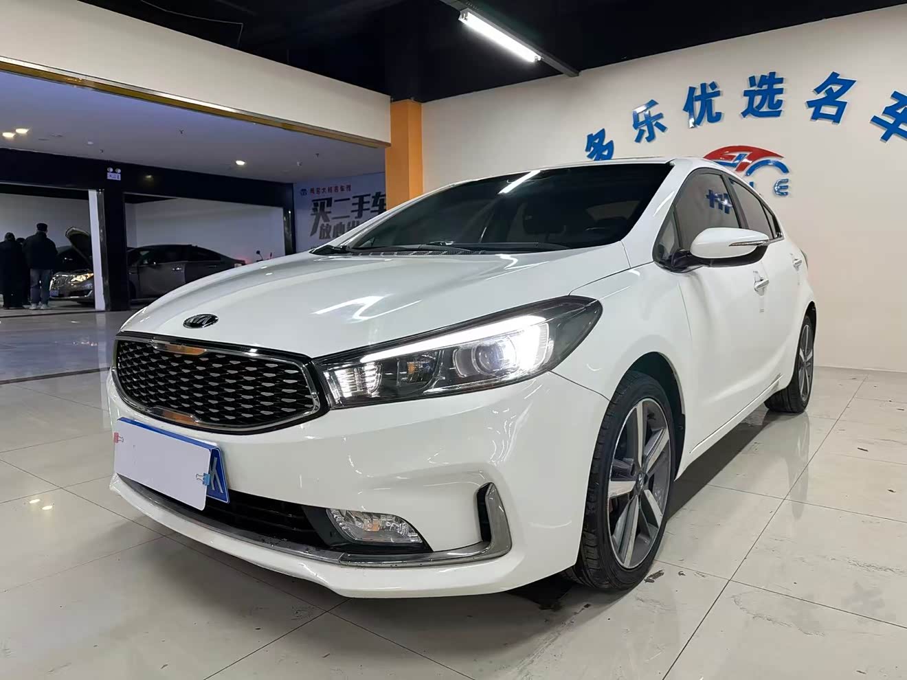 Kia 2016 Kia 2016 immagine di auto