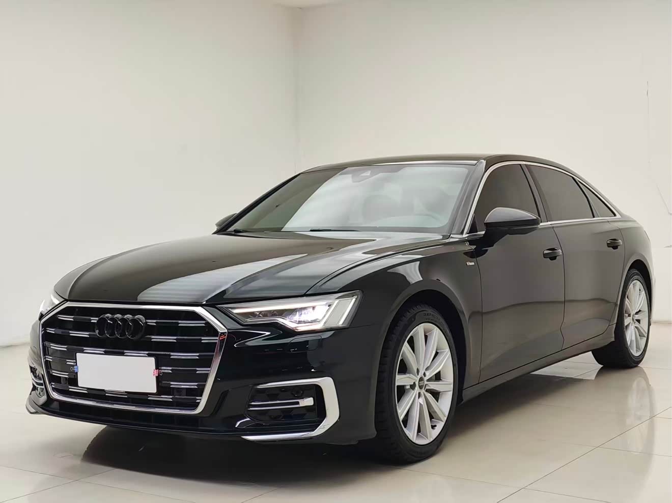 Audi A6L 2023 汽车图片 