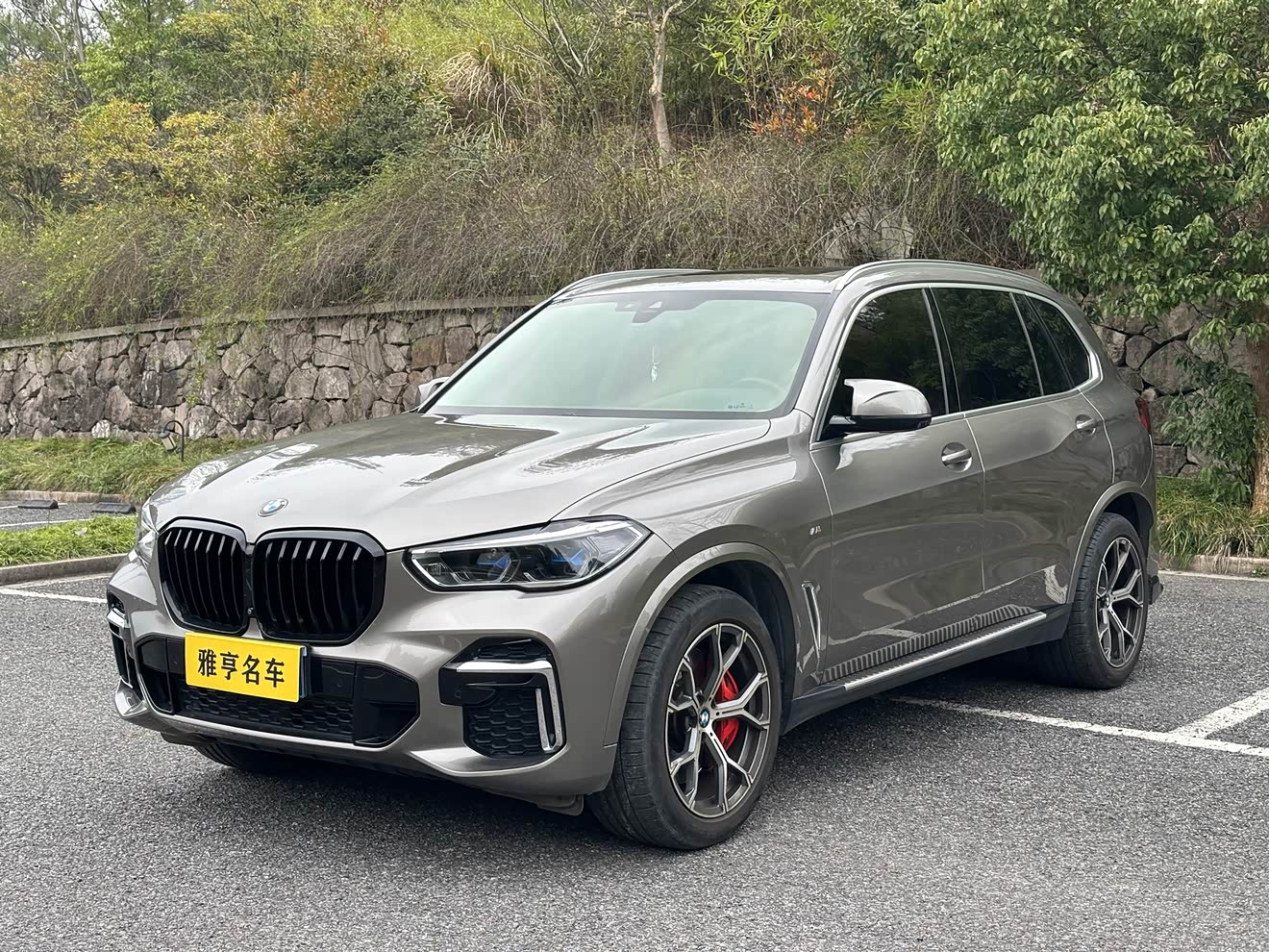 BMW X5 2022 汽车图片 