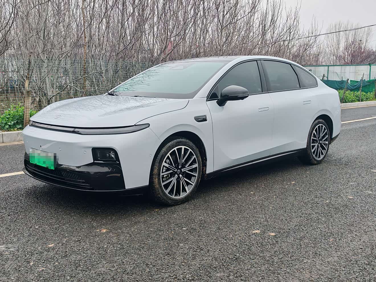 Leapmotor B01 2025 汽车图片 